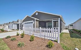 The Villages Villa With Community Amenities!